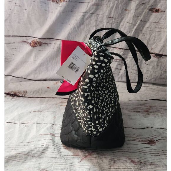 Betsey Johnson Be Mine 2 Tone Quilted Heart Tote NWT - Picture 3 of 5
